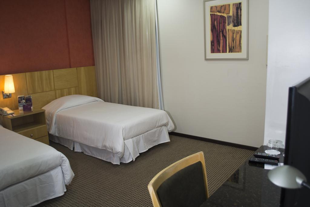 Mercure Curitiba Centro Exterior photo
